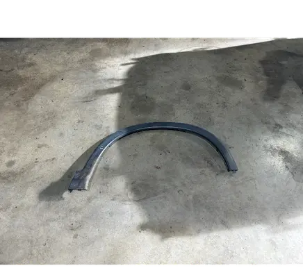 Front arch trim