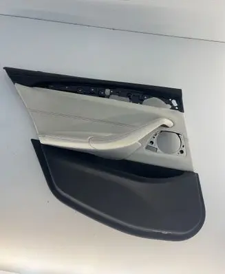 BMW M5 F90 Rear door card panel trim 15977581 1549611 6087960