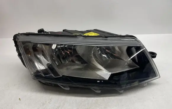 Skoda Octavia Mk1 (1U) Headlight/headlamp 5E1941016