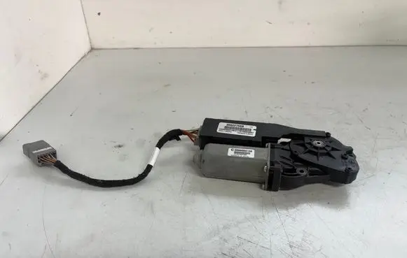 Dodge RAM 1500 DS Sunroof motor/actuator 30022758B