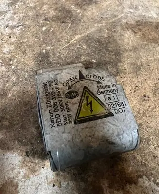Mercedes-Benz E W211 Headlight ballast module Xenon 5dd008319