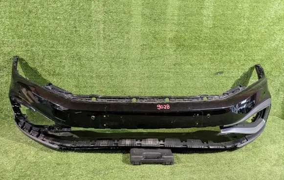 Volkswagen PASSAT B8 Front bumper 3G0807221H