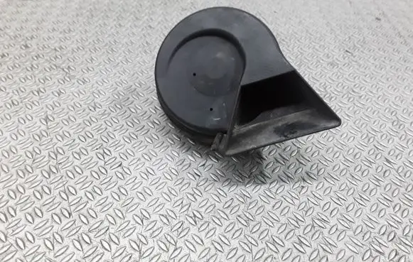 Audi A4 S4 B7 8E 8H Horn signal 8E0951221A