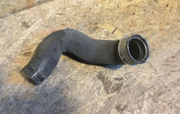 Mercedes-Benz A W169 Intercooler hose/pipe A1695280482 DBL625134D L20590B