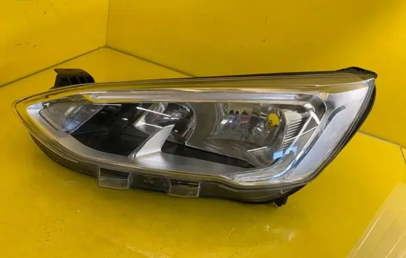 Ford Focus Headlight/headlamp JX7B-13W030-AE