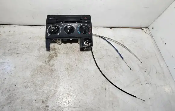 Toyota Corolla Verso E121 Climate control unit 5553313010