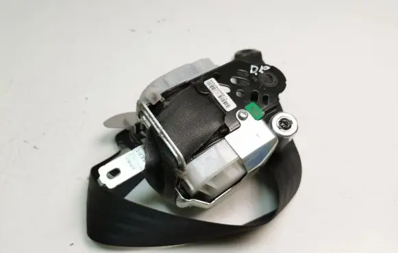 Hyundai i30 Front seatbelt 88810A6000