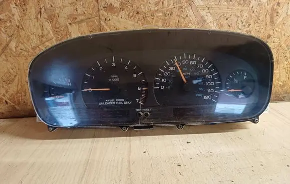 Chrysler Voyager Speedometer (instrument cluster) 