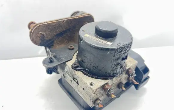 Mercedes-Benz ML W163 ABS Pump A1635459832