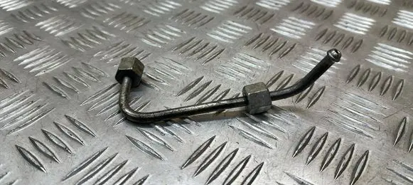 Chevrolet Captiva Fuel injector supply line/pipe 