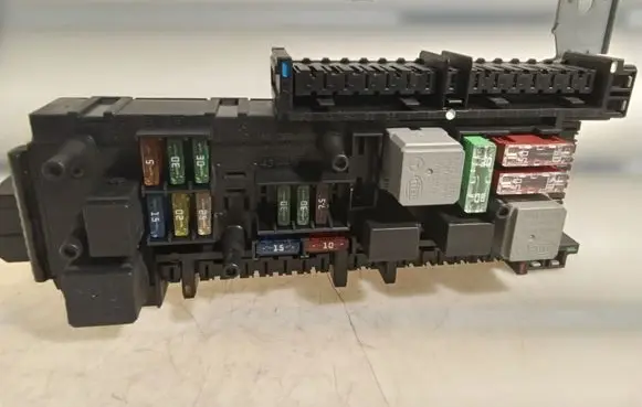 Mercedes-Benz E W212 Fuse module 016706581 168298