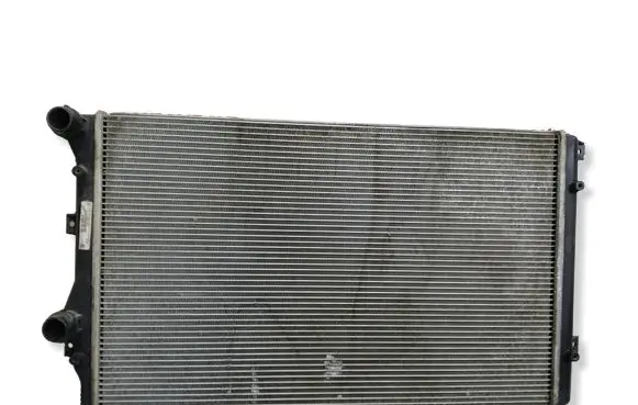 Volkswagen Touran I Coolant radiator 1K0121253H