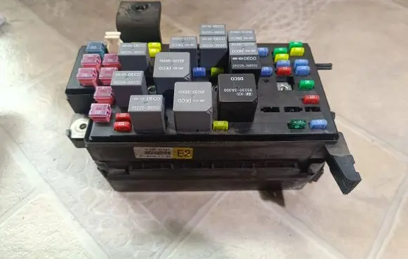 KIA Opirus Fuse module 919503F020 0108351133
