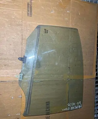 Nissan Primera Rear door window glass