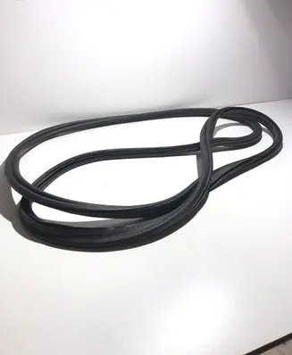 BMW 7 E65 E66 Seal rubber (tailgate) 