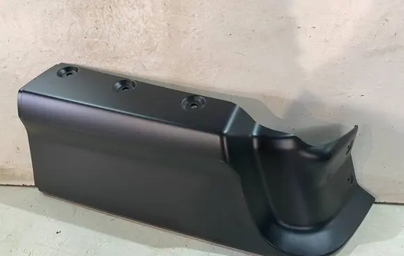 Rear bumper corner part panel trim