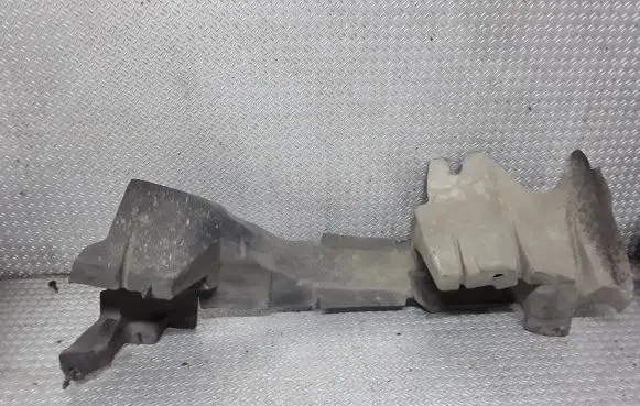 Chrysler Pacifica Intercooler air guide/duct channel