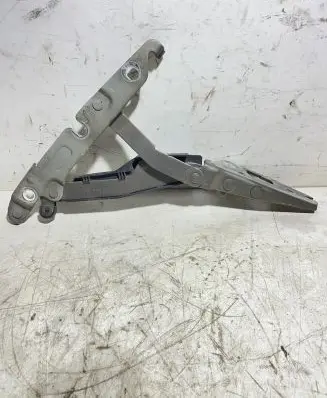 Audi A6 S6 C6 4F Tailgate/trunk/boot hinge 4F5827301E