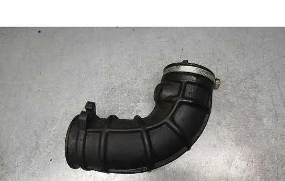 Opel Vectra B Air intake hose/pipe 90572051