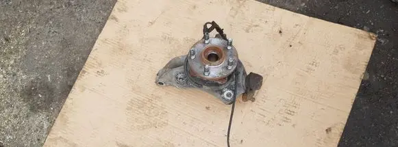 Toyota Prius (XW20) Front wheel hub spindle knuckle