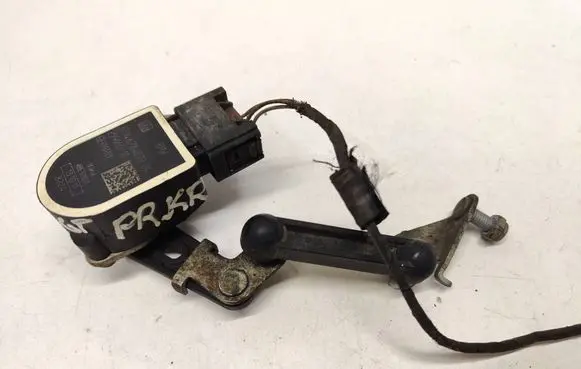 BMW 5 GT F07 Headlight/headlamp level sensor 6784072 37146784072 25916010