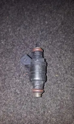 Audi A6 S6 C5 4B Fuel injector 078133551ac