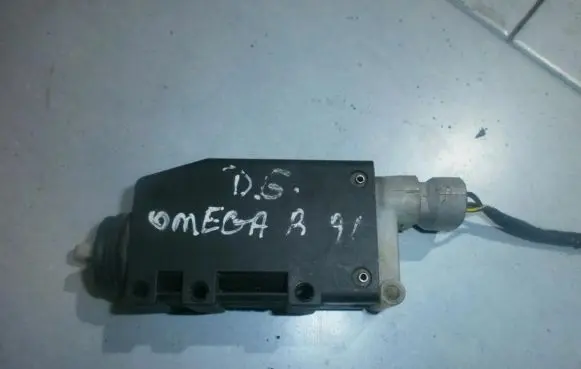 Opel Omega B1 Central locking motor 505329 90449074