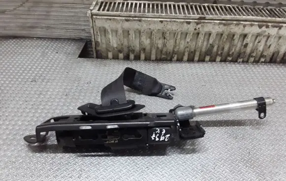 Volvo V50 Front seatbelt