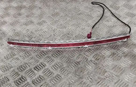 Mercedes-Benz CLS C218 X218 Third/center stoplight A2048200056