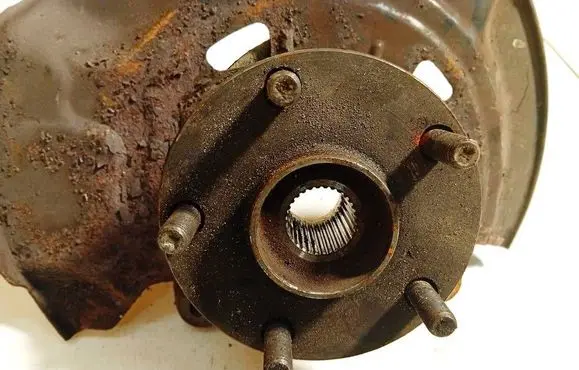 Toyota Avensis T270 Front wheel hub 