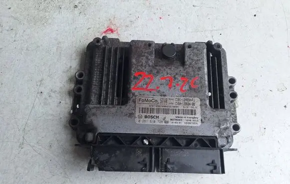 Ford Fiesta Engine control unit/module 0261S10728