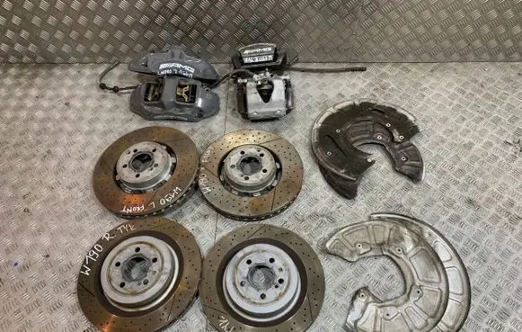Mercedes-Benz 190 W201 Brake discs and calipers set 