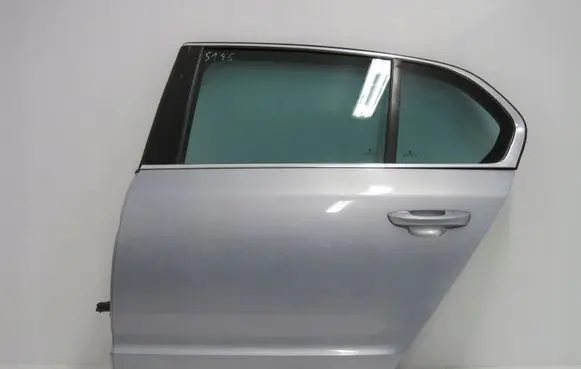Skoda Rapid (120G, 130G, 135G) Door (2 Door Coupe) 