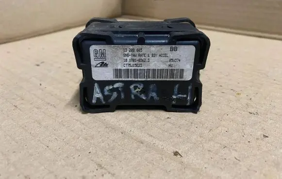 Opel Zafira B ESP acceleration yaw rate sensor 13208665 CT75J15E23