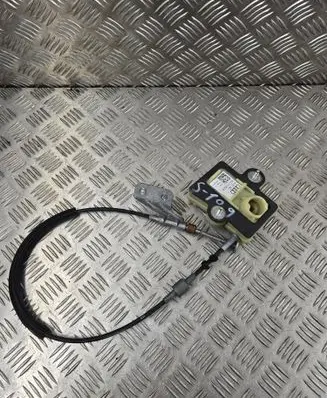 Handbrake/parking brake wiring cable