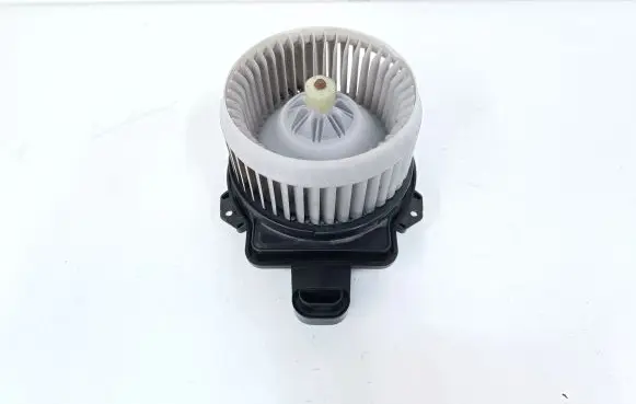 Toyota Prius c Heater fan/blower 11P63120