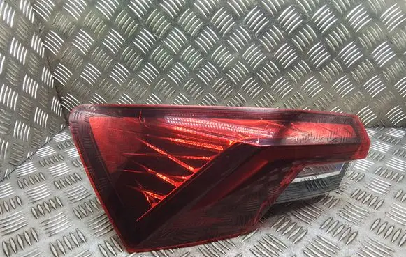 Skoda Octavia Mk4 Rear/tail lights 5E3945207