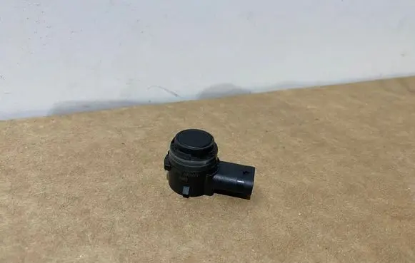 Volkswagen PASSAT B8 Parking PDC sensor 5Q0919275B