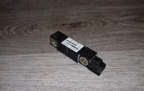 Volvo V70 Airbag deployment crash/impact sensor 8622365 005339 261103