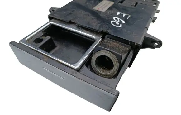 BMW 5 E60 E61 Ashtray (front) 6976376