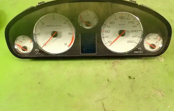 Peugeot 407 Speedometer (instrument cluster)