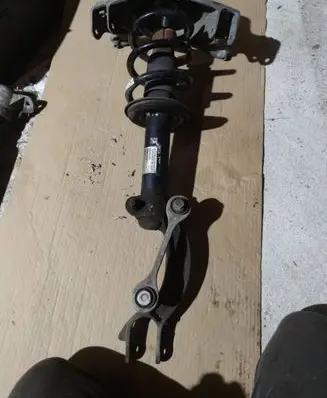 Porsche Macan (95B) Front shock absorber/damper 95B413031E 95B411031E
