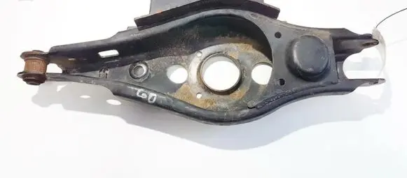 Toyota RAV 4 (XA40) Rear upper control arm/wishbone