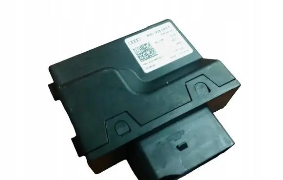 Audi A4 S4 B9 Fuel injection pump control unit/module 8W0906093F