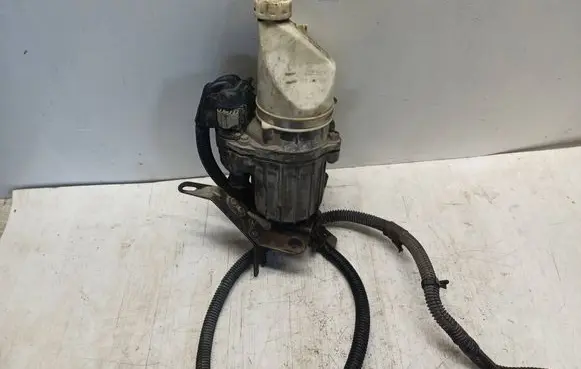 Opel Zafira B Power steering pump 13192897 7625955127 05408059