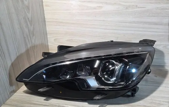 Peugeot 308 Headlight/headlamp 9677832480 030128723100 6253L230