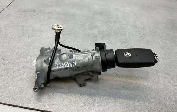 Volkswagen Sharan Ignition lock 1K0905851B 5K0905865