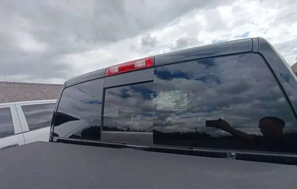 Dodge RAM Rear windscreen/windshield window 
