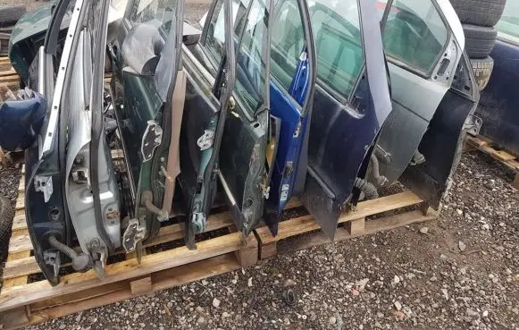 KIA Joice Front door