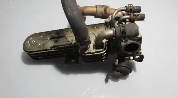 Volkswagen PASSAT B6 EGR valve cooler 